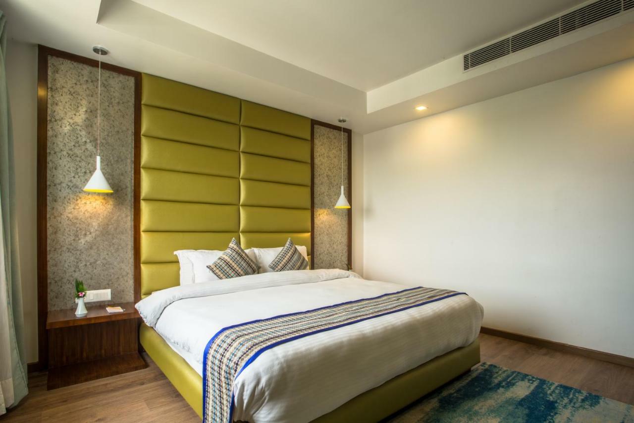 Hotel Siddhartha, Nepalgunj Exteriör bild