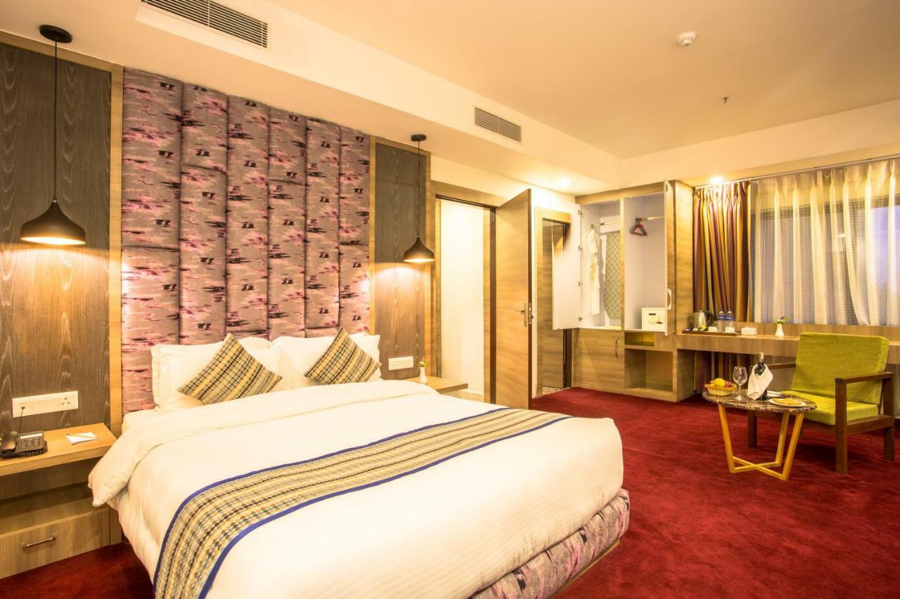 Hotel Siddhartha, Nepalgunj Exteriör bild
