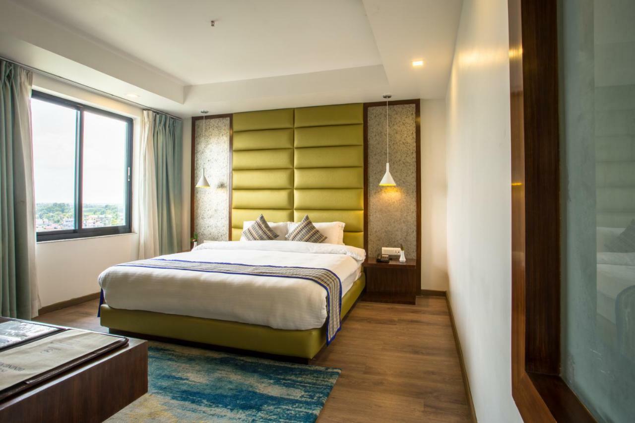Hotel Siddhartha, Nepalgunj Exteriör bild